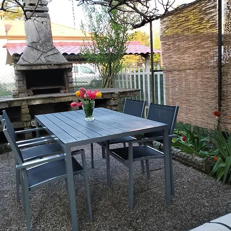 La Casa Del *